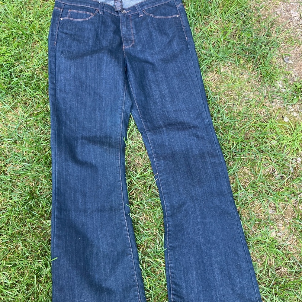 Slightly flared Jean